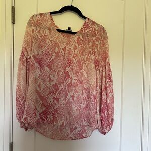 Cabi size small, excellent condition.